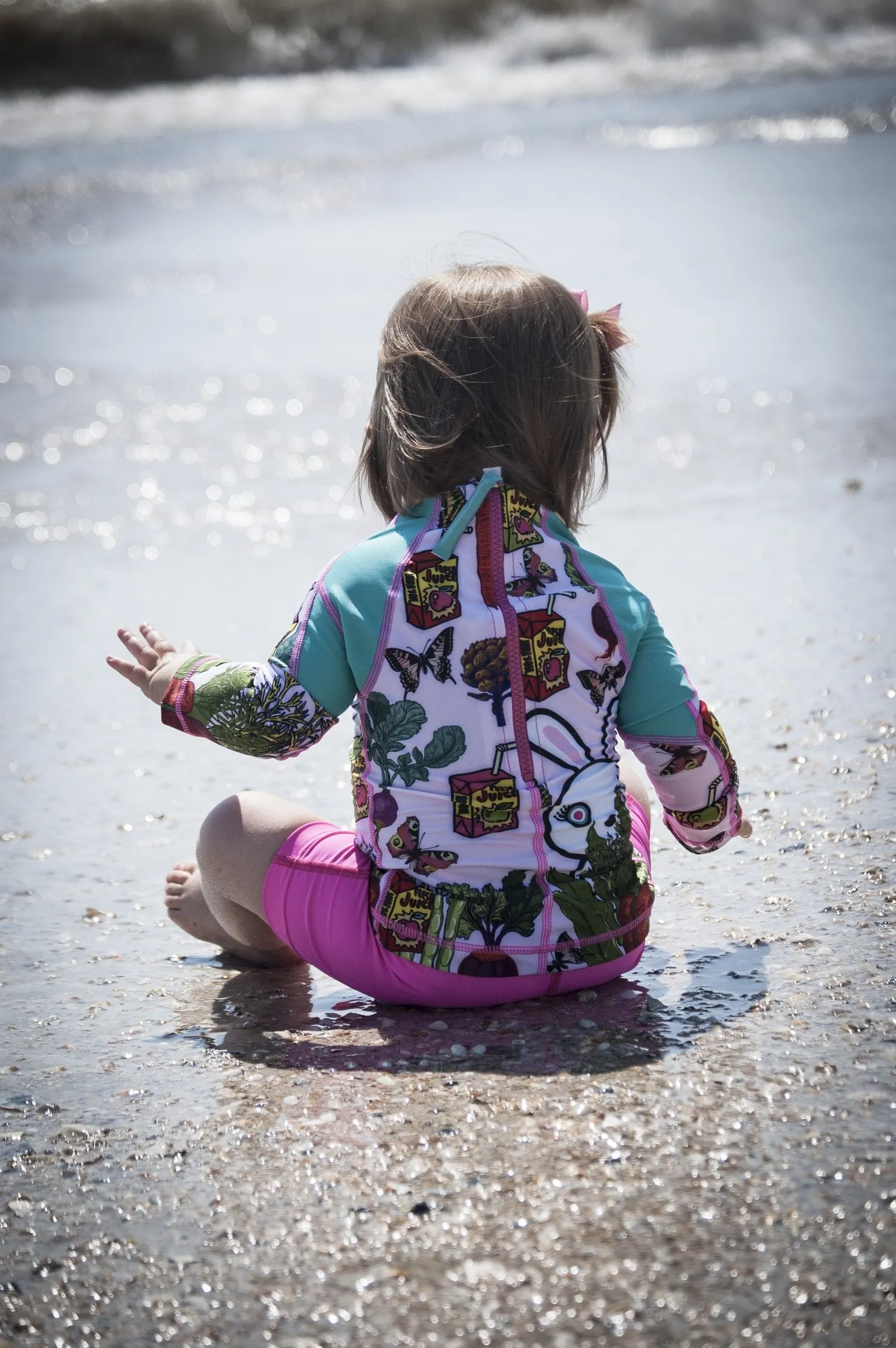 Bunny Veggies Girls Long Sleeve Rash Guard Shirt With Zipper