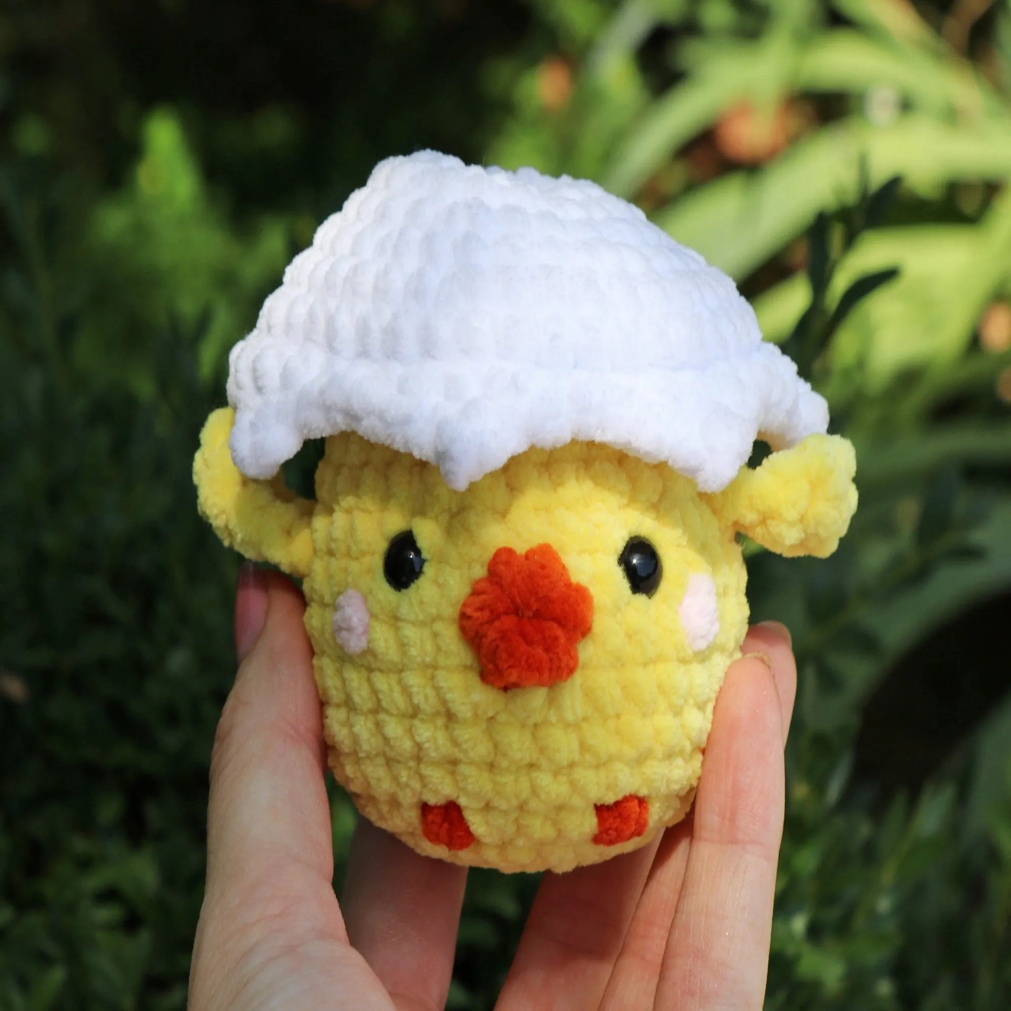 Crochet No Sew Chicken pattern, US standard terms, Skill level beginner